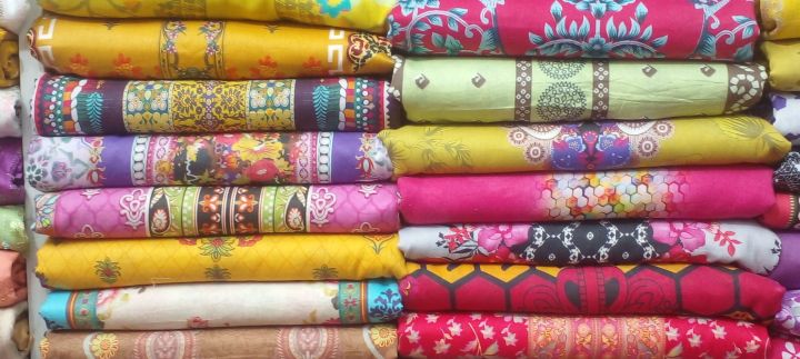 jom%20jom%20lone%20three%20piece%20-%20Image%204