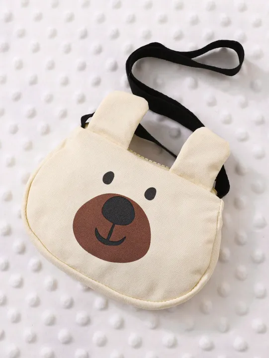 Toddler%20Bear%20Print%203-Piece%20Outfit,%20Beige%20&%20Brown%20Polo%20Shirt%20+%20Shorts%20+%20Crossbody%20Bag,%20Baby%20Boy%20Summer%20Casual%20Clothing%20Set%20-%20Image%203