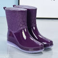 Four Seasons Jelly Anti Slip Thick Fashion New Waterproof Shoes for Women Wear Wear Wear Resistant Short Tube Rain Boots 2026.