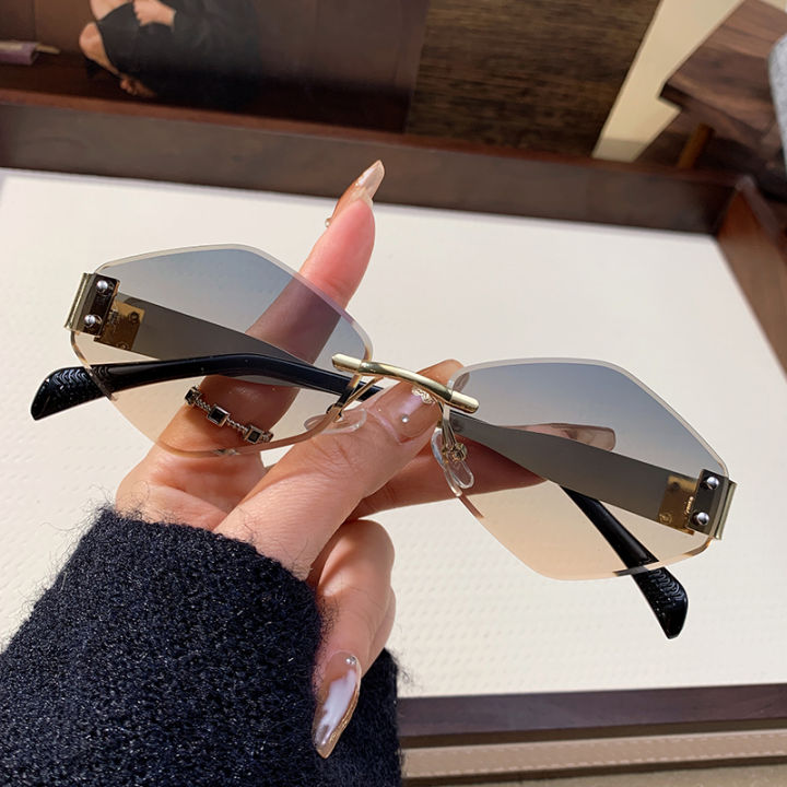 New%20Rice%20Nail%20Frameless%20Rhombus%20Sunglasses%20Men's%20Personalized%20Metal%20Frame%20Car%20Sunglasses%2090318%20-%20Image%207