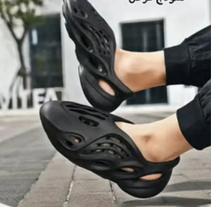 Yeezy%20Clogs%20Premium%20Quality%20Imported%20-%20Image%205