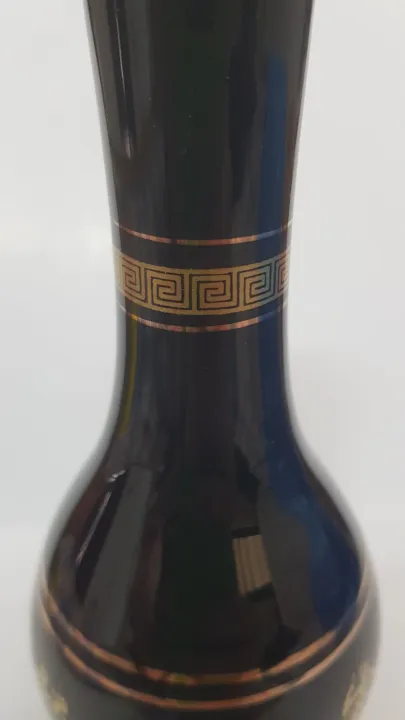 24%20Carat%20Gold%0Aplated%20greece%20Decorative%20vas%20handmade%20/KE%20made%20in%20Greece%20%20Black%20And%2024K%20Gold%20Vase%0A/%0AKE%20Greece%2024K%20Gold%20Hand%20Made%20Vase%20Greek%20Mythology%207%E2%80%9D%20Tall%20-%20Image%205