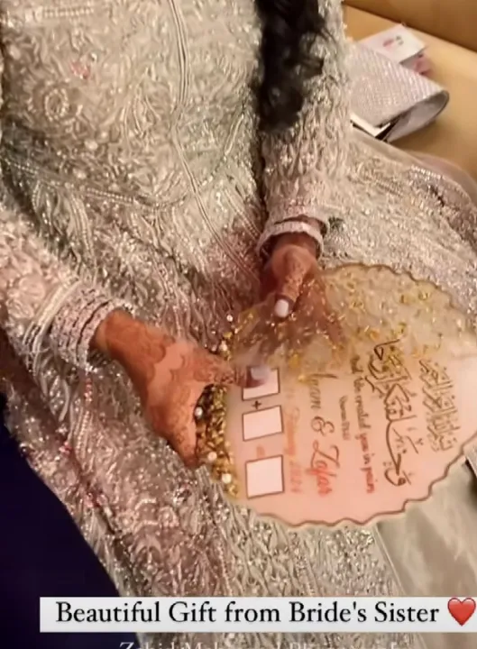 Beautiful%20wedding%20gift%20for%20bride%20&%20groom.....%20-%20Image%202