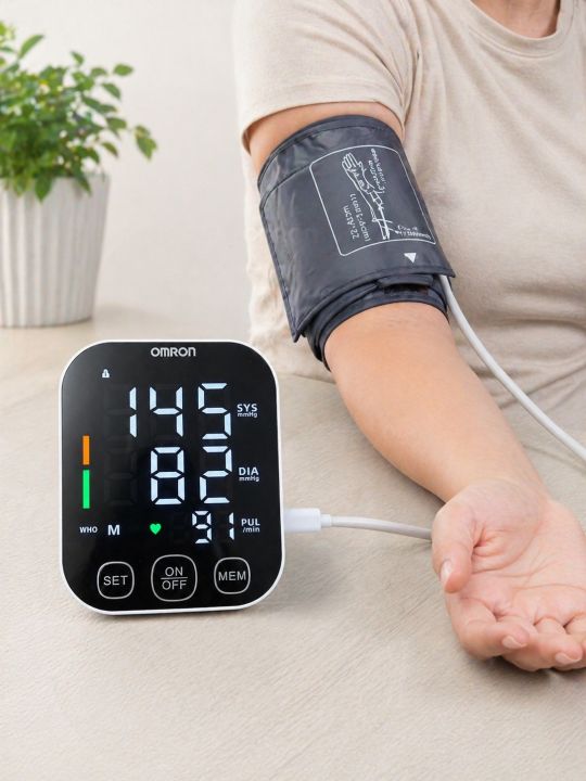 Omron%20Blood%20pressure%20meter%20fully%20automatic%20USB%20powered%20/%20Rechargeable%20-%20Image%202