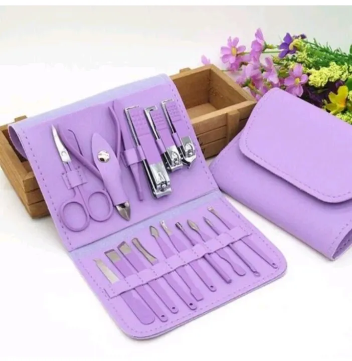 16-Piece%20Premium%20Manicure%20&%20Pedicure%20Grooming%20Kit%20%E2%80%93%20Nail%20Cutter%20Set%20for%20Men%20&%20Women%20(Purple)%20-%20Image%205