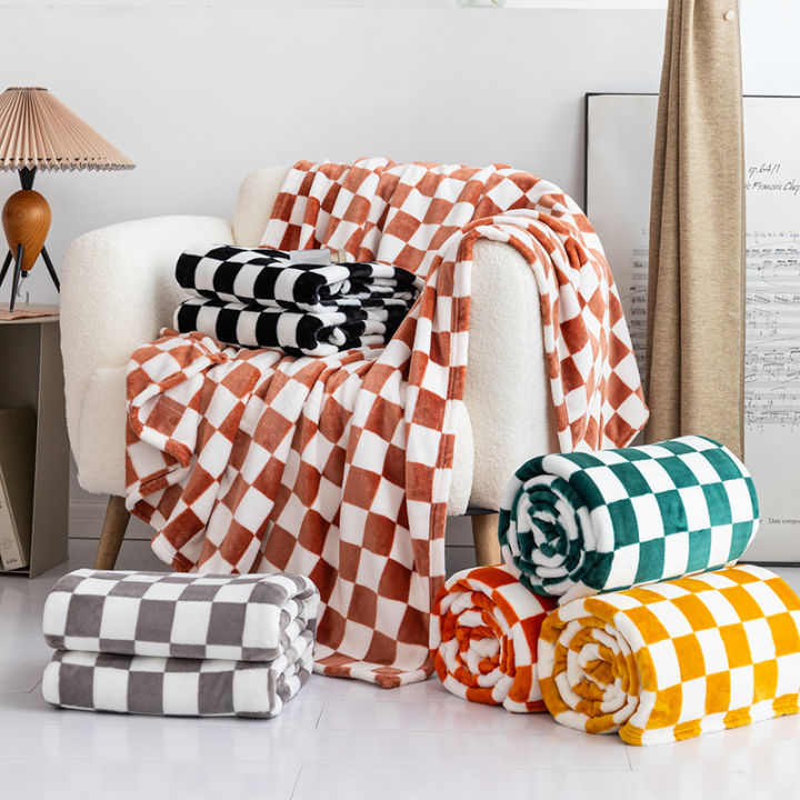 New%20Ins%20Checkerboard%20Blanket%20Classic%20Plaid%20Sofa%20Blanket%20Spring%20and%20Summer%20Air%20Conditioning%20Blanket%20Office%20Nap%20Shawl%20Cushion%20-%20Image%206