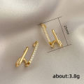 New Design Irregular U-shaped Gold Color Earrings for Women Korean Luxury Crystal Earring Girl Wedding Party Jewelry Accessories. 