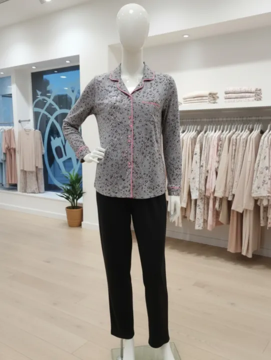 Short%20sleeve%20%20soft%20sleepwear%20for%20women%20-%20Image%204
