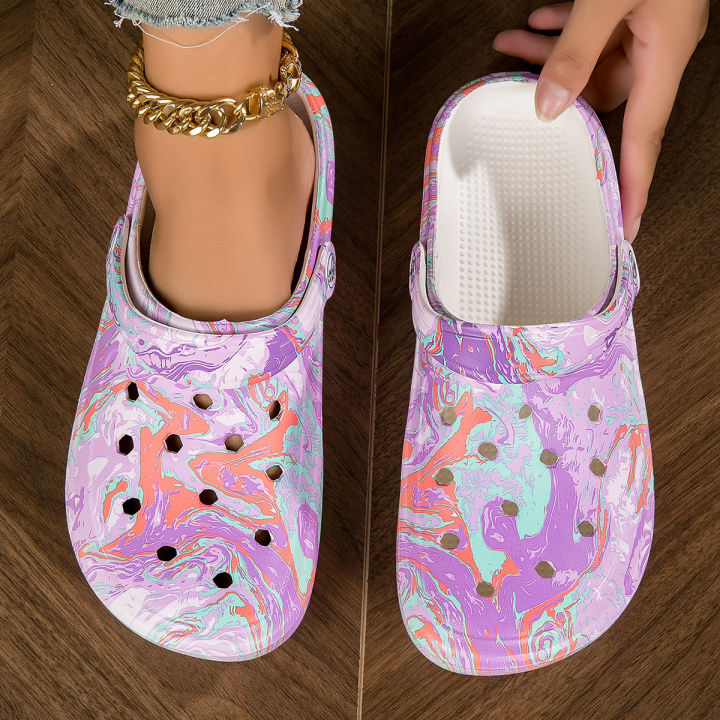 Garden%20Clogs%20Comfortable%20Women's%20Tie-dye%20Pattern%20Clogs,%20Slip%20On%20Lightweight%20Two-way%20Wear%20Clogs,%20Non-slip%20Summer%20Beach%20Slides%20666%20-%20Image%203