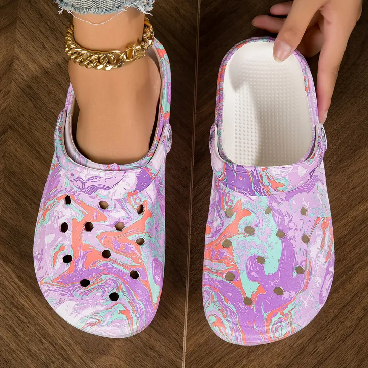 Garden%20Clogs%20Comfortable%20Women's%20Tie-dye%20Pattern%20Clogs,%20Slip%20On%20Lightweight%20Two-way%20Wear%20Clogs,%20Non-slip%20Summer%20Beach%20Slides%20666%20-%20Image%203