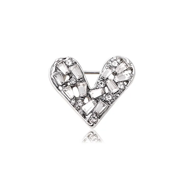 Sparkling%20crystal%20heart%20anti-glare%20buckle%20small%20brooch%20fashion%20lapel%20pin%20clothes%20versatile%20mini%20corsage%20button%20pin%20jewelry%20%20-%20Image%206
