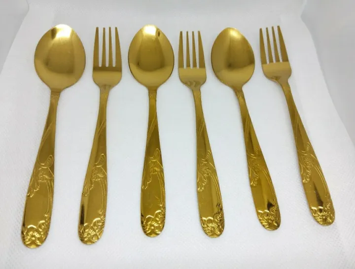 12%20%20Golden%20Stainless%20Steel%20Spoon%20Set%20-%20Add%20A%20Touch%20Of%20Luxury%20To%20Your%20Dining%20Table%20With%20This%20Golden%20Spoon%20Set%20-%20Image%203