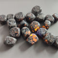 Natural Bright Yooperlites Flamestone UV Glowing Crystal Stone FireStone Fluorescent Sodalite Flame Stone Home Decoration Stone. 