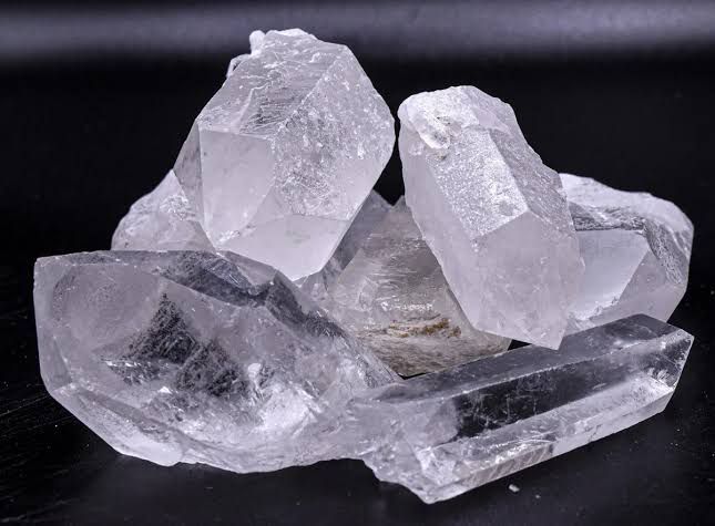 Crystal%20Quartz%20Mineral%20For%20Home%20Decoration%20-%20Image%202