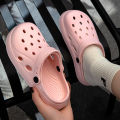 Summer Hollow Out Closed Toe Non-slip Slippers Soft Bottom Clogs Sandals Women Men Lightweight Outdoor Thick-soled Garden Shoes.