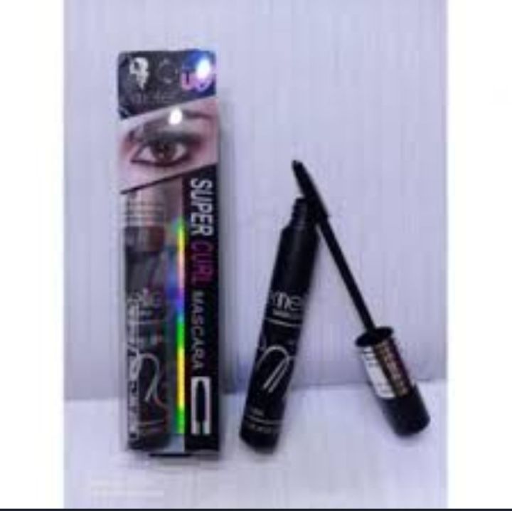 Makeup Mascara