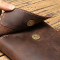 Genuine Leather Retro Sling Crossbody Bags Men Phone Key Organizer Bag Wallet Men's Flip Magnetic Buckle Shoulder Bag.