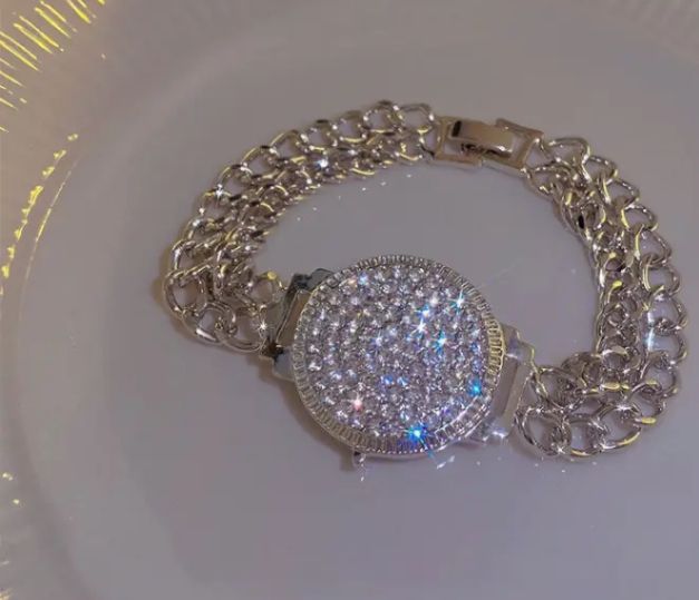 DELICATE%20crystal%20gold%20metal%20watch%20shape%20Bracelet%20For%20girls,womens%20-%20Image%203