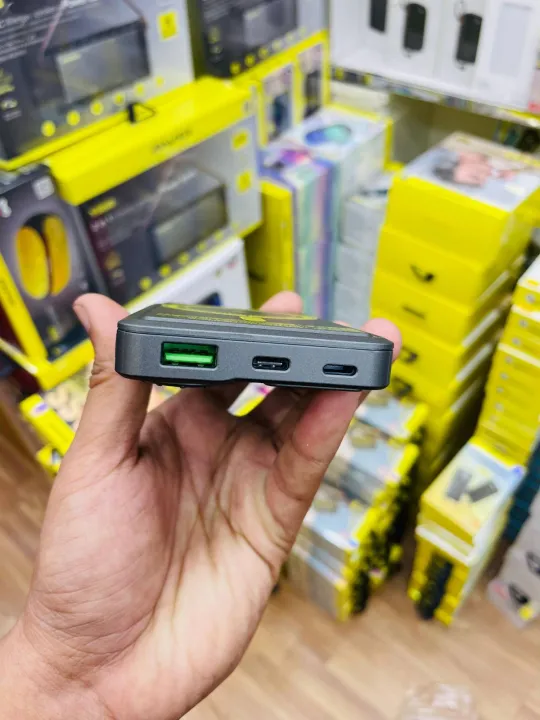 Awei%20P52K%2010000mAh%20Magnetic%20Wireless%20Power%20Bank%2022.5W%20Fast%20charging%20support%20-%20Image%203