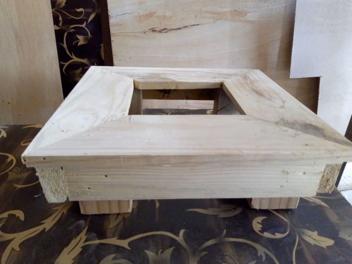 Small wood stand for Dispenser 12x12