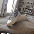 Runwear Best Quality sneakers for Ladies and Gents. upto 35 percent off hurry up before before we go out of stock. 