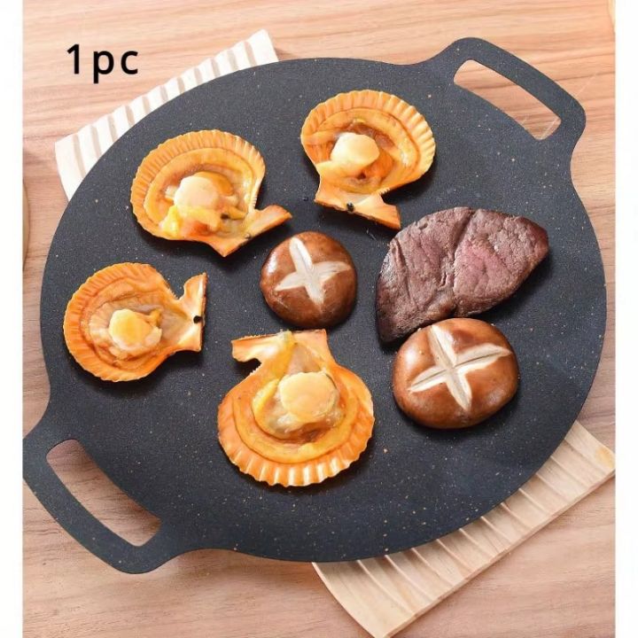 Non-Stick%20Iron%20Griddle%20Non-Stick%20Large%20Iron%20Griddle%20Skillet-%20Induction%20Compatible%20Portable%20BBQ%20Plate%20for%20Home%20&%20Outdoor%20Camping%20-%20Image%202