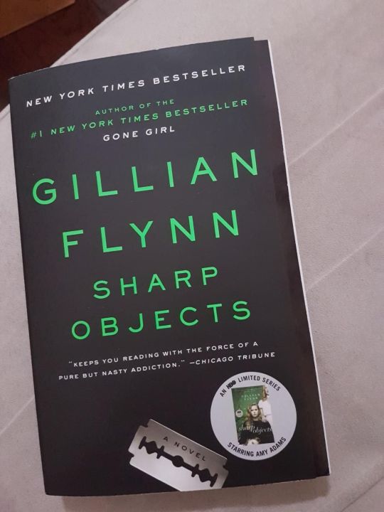 Sharp%20Objects%20by%20Gillian%20Flynn%20(Thriller%20Novel)%20Premium%20Paperback%20(Brown%20offset%20edition)%20-%20Image%205