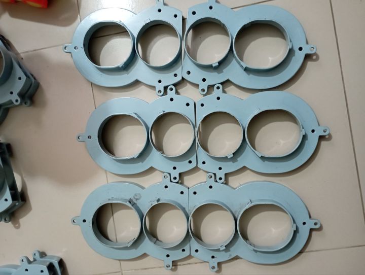 4%20Port%20C%20-%20Band%20LNB%20Clam%20Baket%20-%20Image%205