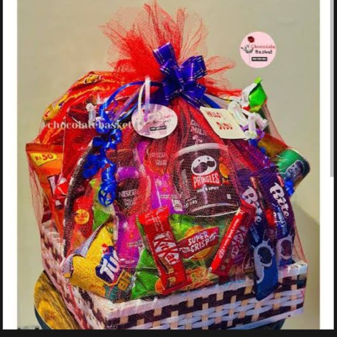 Premium Snacks Gift Hamper | Chips, Chocolates & Drinks | Birthday, Anniversary & All Occasion Gift Basket