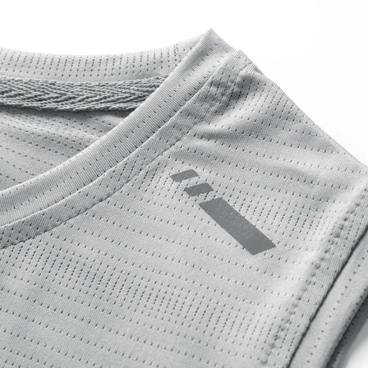 CHRLCK%20Men's%20Running%20Vest%20Quick%20Drying%20Gym%20Tank%20top%20Men%20Fitness%20Sleeveless%20Shirt%20Male%20Mesh%20Breathable%20Fitness%20Sports%20Vest%20-%20Image%204