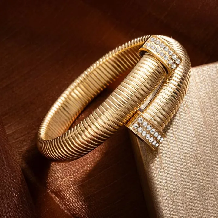 European%20and%20American%20Ins%20Internet%20celebrity%20elastic%20bracelets%20with%20unique%20style,%20fashionable,%20simple%20and%20high-end%20stainless%20ste%20-%20Image%205