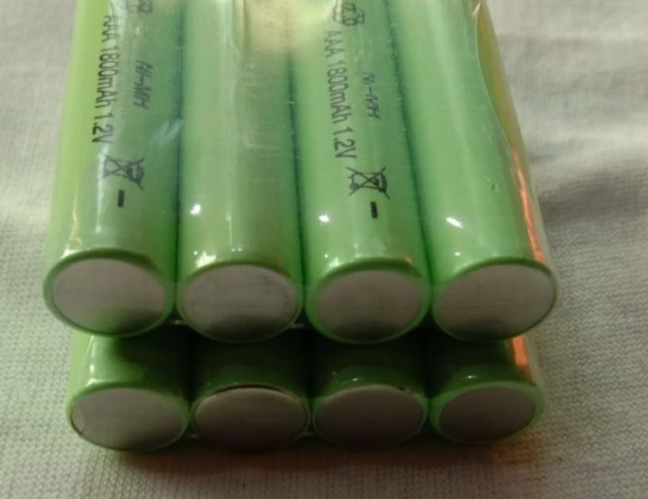 AAA%201.2%20Volt%20rechargeable%20cell,1.2v%20cell%20for%20remote,1.2%20v%20lithium%20ion%20cell,%20rechargeable%20cell%20-%20Image%204