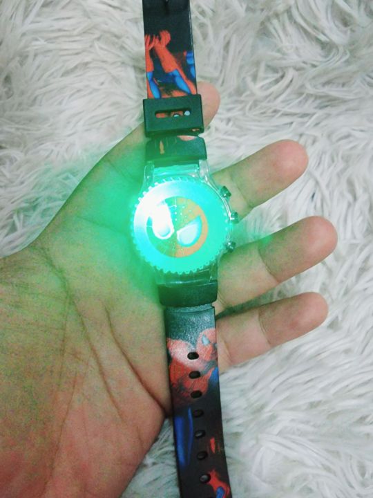 KIds%20watch%20spinner%20lighting%20spiderman%20cool%20fun%20watch%20-%20Image%203
