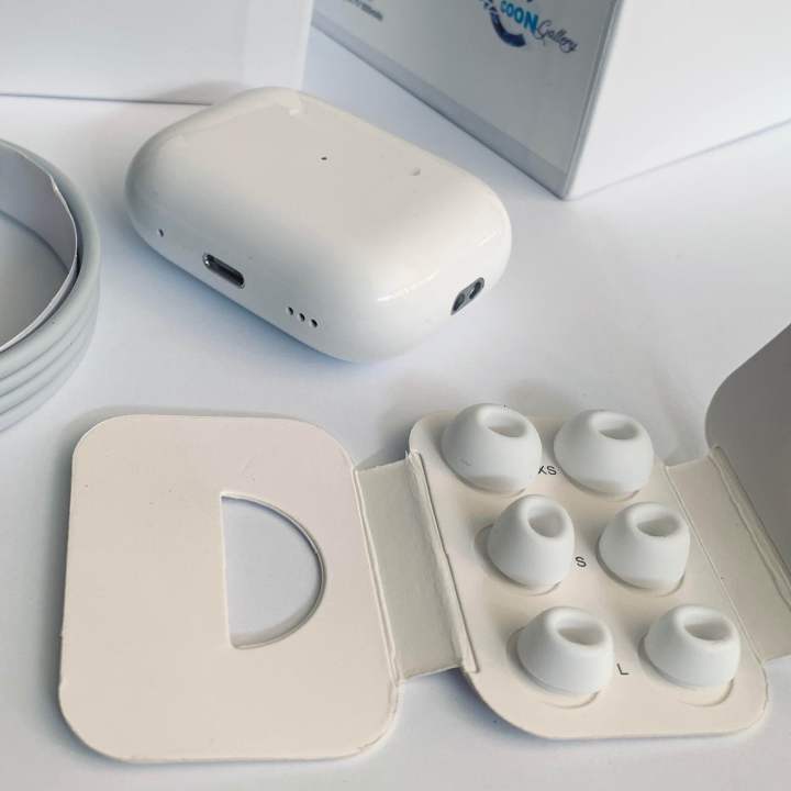 Airpods%20Pro%202%20Gen%20Active%20Noise%20Reduction%20Support%20Wireless%20Charging%20Case%20Powerful%20Deep%20Bass%20Balanced%20Sound%20-%20Image%204