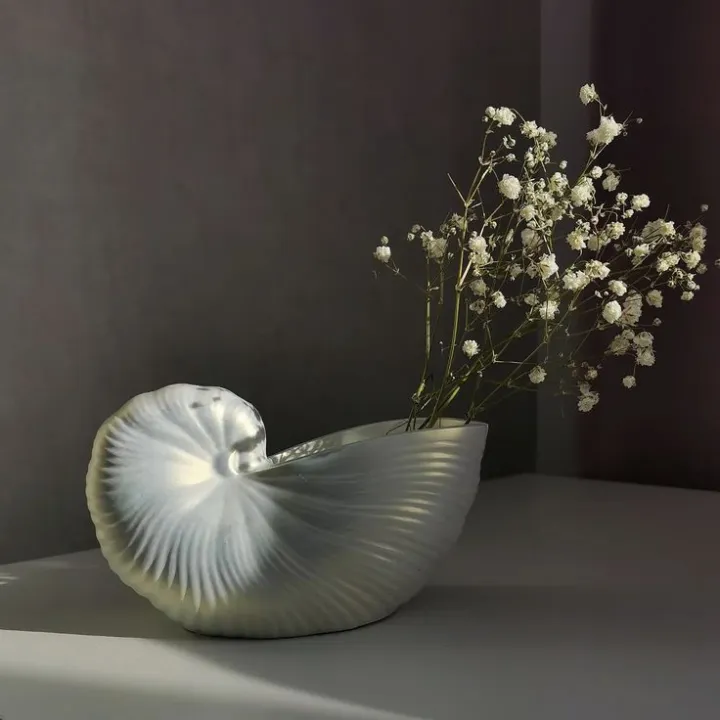 Ferm%20living%20shell%20pot,%20concrete%20shell%20vase,%20handmade%20shell%20vase%20for%20flowers,%20shell%20vase,%20Shell%20candle%20pot%20-%20Image%203