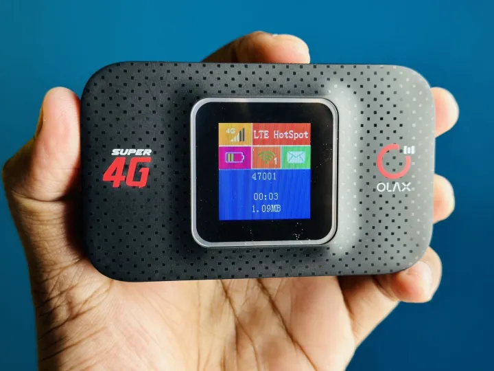 POCKET%20WI-FI%20ROUTER%20300Mbps%20&%203000mAh%20Battery%20%20with%20Display%20OLAX%20MF982%204G%20-%20Image%203