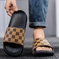 Summer Checkerboard Checkered Color-blocking Fashionable and Durable Soft-soled One-step Comfortable Men's Flip-flops.