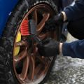 1Pc Soft Bristle Car Wash Brush - Long Handle Tire & Body Cleaning Tool With Red Head For Wheel Hubs.