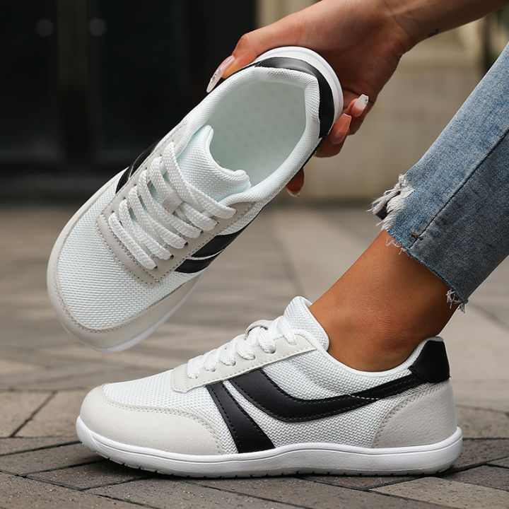 New%20Wide%20Toe%20Women%20Shoes%20Casual%20Versatile%20Soft%20Sole%20Wide%20Last%20Shoes%20Walking%20Sneakers%20Breathable%20Mesh%20Comfortable%20Barefoot%20Shoes%20-%20Image%202