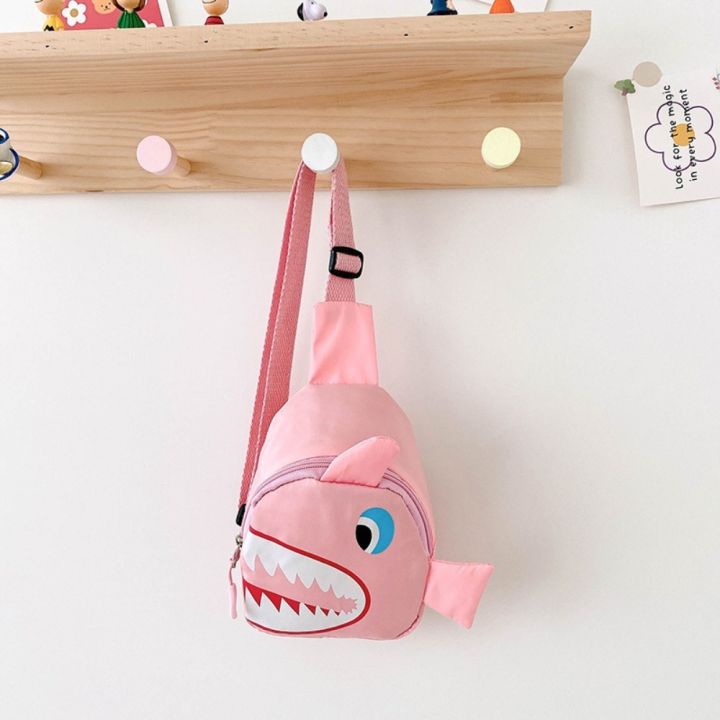 Fashion%20Shark%20Pattern%20Children%20Waterproof%20Nylon%20Crossbody%20Chest%20Bag%20Cartoon%20Shark%20Waist%20Bag%20For%20Kids%20Boys%20-%20Image%207