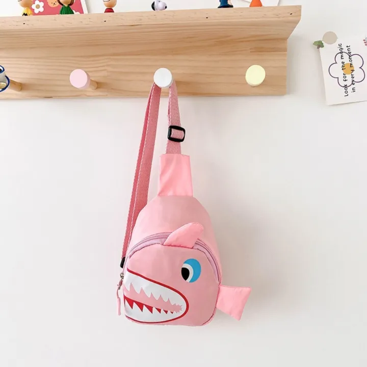 Fashion%20Shark%20Pattern%20Children%20Waterproof%20Nylon%20Crossbody%20Chest%20Bag%20Cartoon%20Shark%20Waist%20Bag%20For%20Kids%20Boys%20-%20Image%207