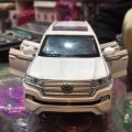 Toyota VX-R V8 Land Cruiser 1:24 XLG M923V DieCast Metal Pakistani Model Cars Collectable Alloy Luxury Toy Car 7 inch White Black die-cast vxr. 