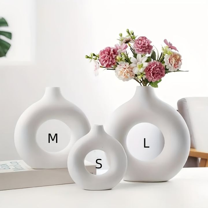 Durable Plastic Modern Decorative Donut Vase - Elegant Nordic-Inspired Centerpiece for Living Room, Bedroom & Desk - Perfect for home decoration item