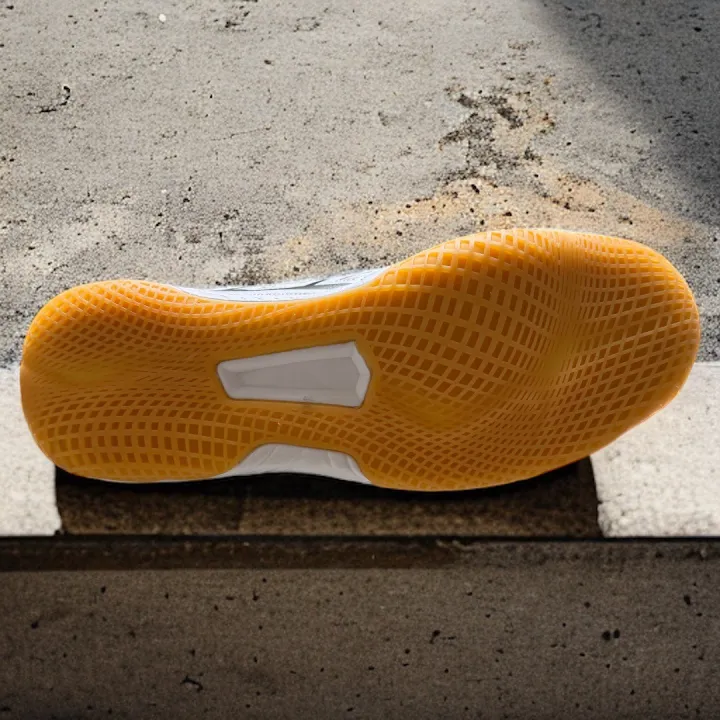 Graftex%20Non-Marking%20Badminton%20Shoes%20Made%20In%20India%20-%20Image%205