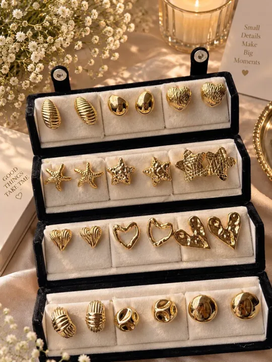 Any%2012%20pair%20korean%20Earings%20with%20Jhumka%20box%20jewelry%20box%20-%20Image%207