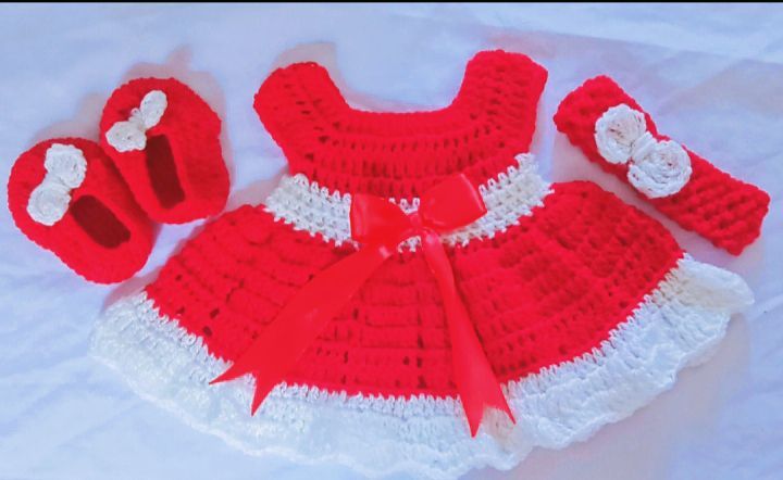Baby%20woolen%20dress%20-%20Image%202