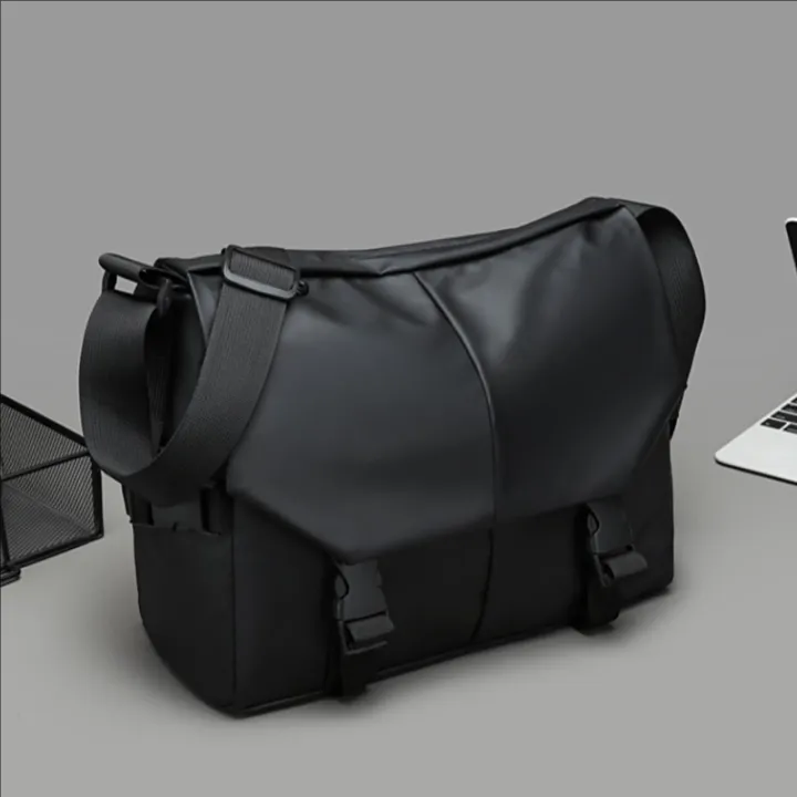 New%20Men's%20Casual%20Crossbody%20Bag%20Large%20Capacity%20%20Storage%20Lightweight%20Oxford%20Shoulder%20Bag%20Fashionable%20Daily%20Travel%20Messenger%20Bag%20-%20Image%203