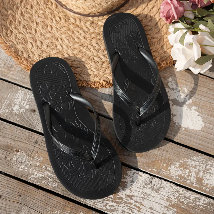 Women's%20Summer%20Fashion%20Floral%20Print%20Waterproof%20Non-Slip%20Comfortable%20Toe-Exposing%20Slip-On%20Round-Toe%20Flat%20Flip-Flops%20-%20Image%204