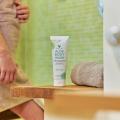 Forever Aloe body wash for skin moisture and Hydration , remove skin dead cells and makes skin soft - 236 grams. 