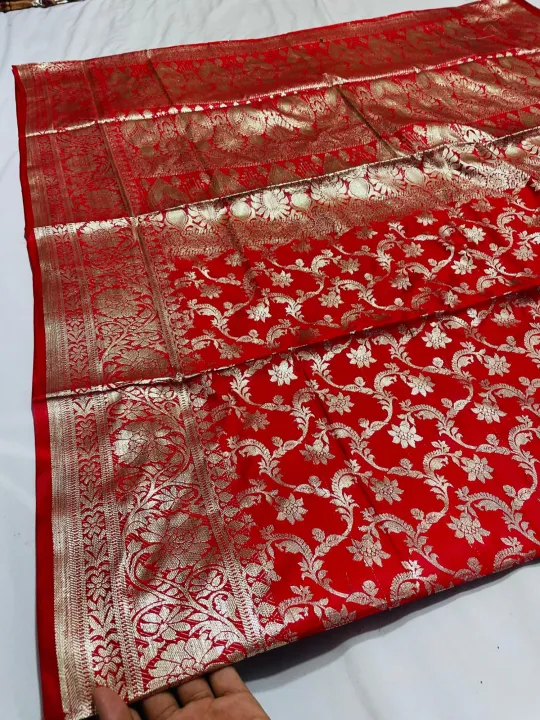 New%20silk%20benaroshi%20saree%2012%20hat%20without%20blouse%20piec%20-%20Image%202